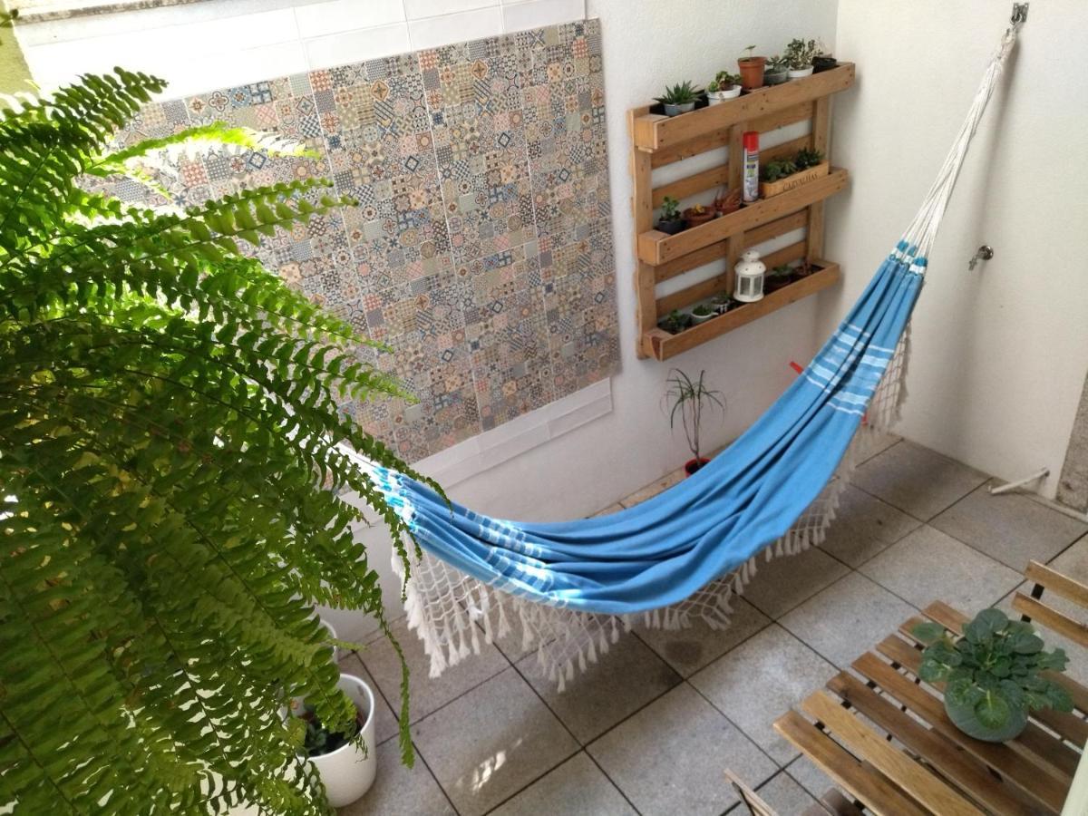 Santa Catarina Patio Apartment - With Washer Machine بورتو المظهر الخارجي الصورة