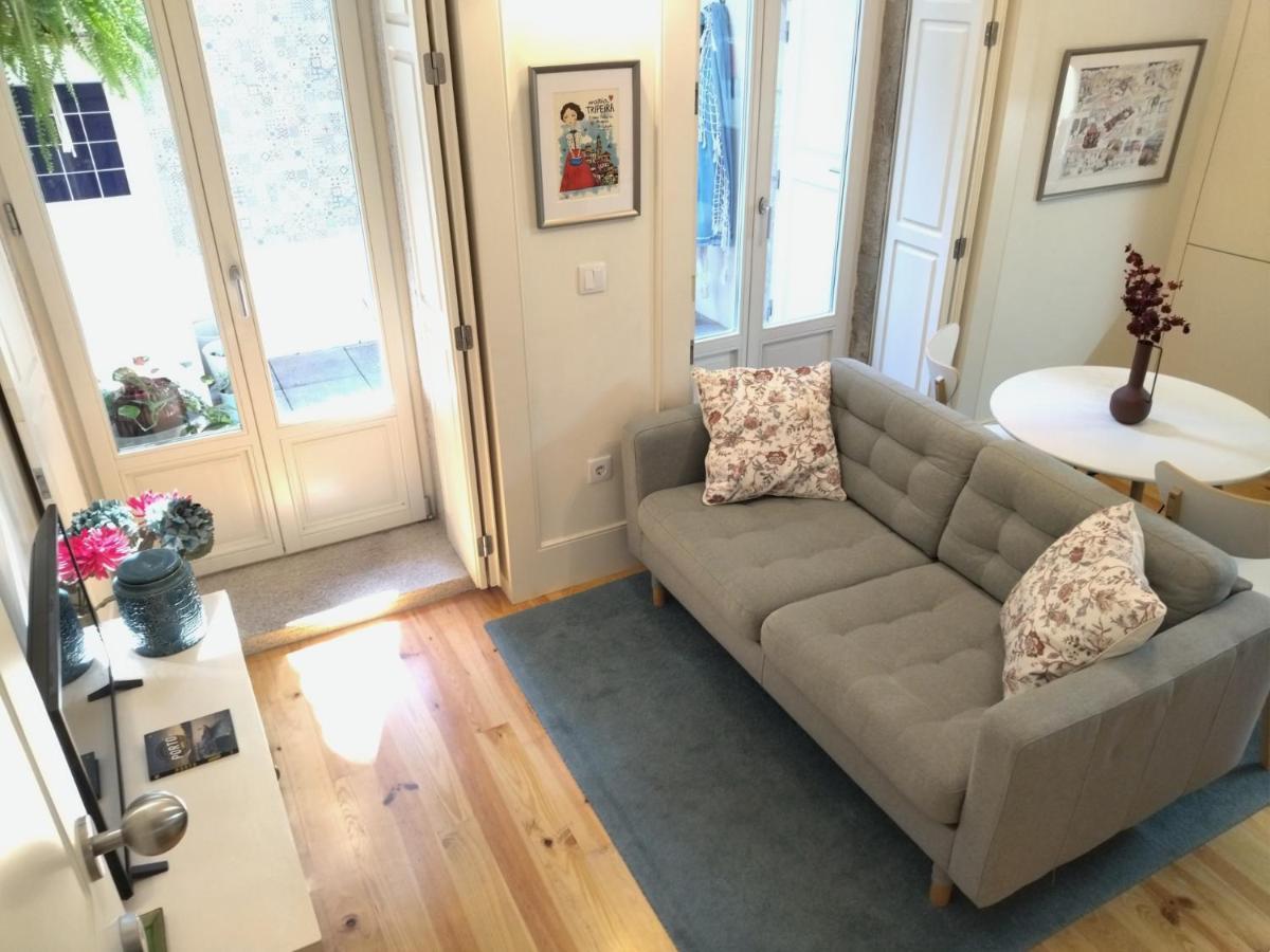 Santa Catarina Patio Apartment - With Washer Machine بورتو المظهر الخارجي الصورة