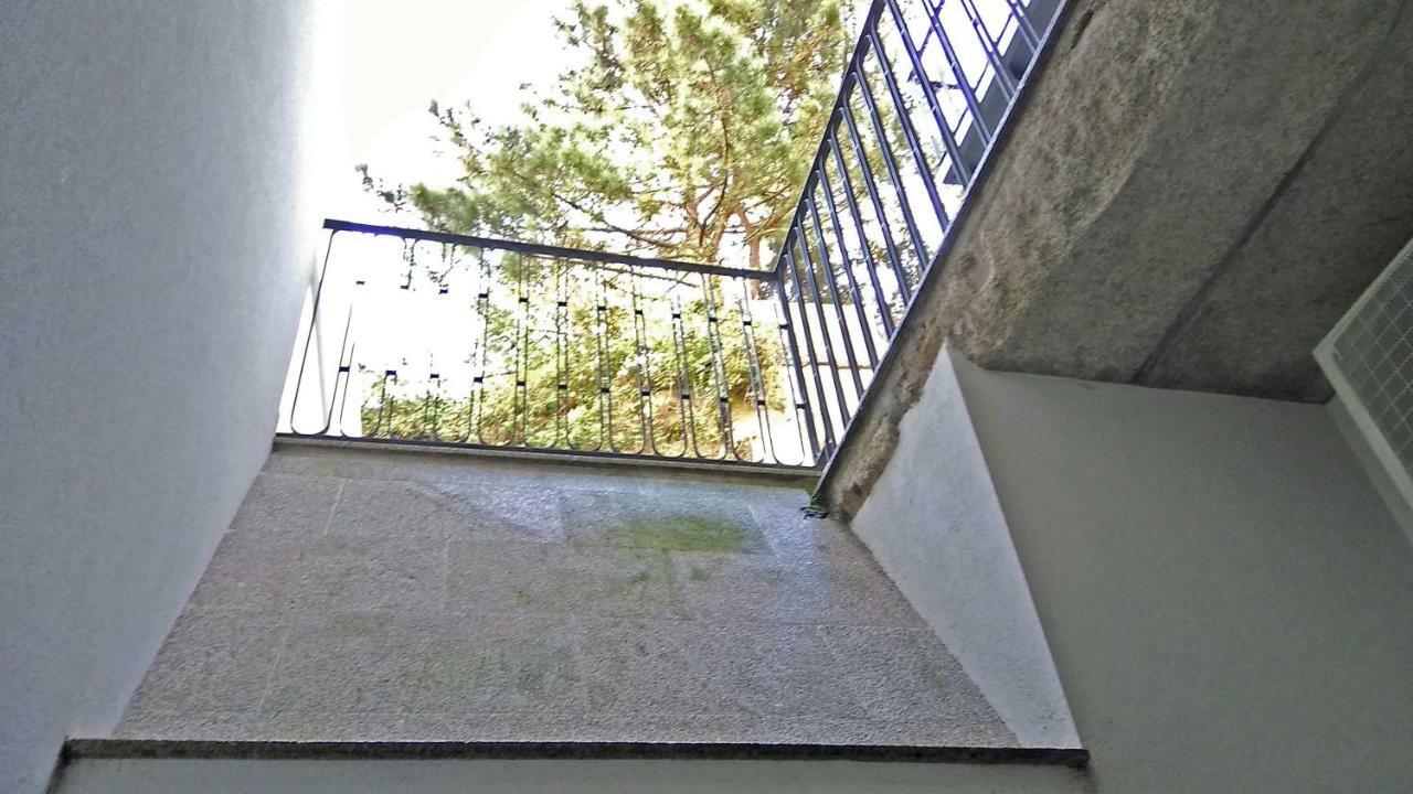 Santa Catarina Patio Apartment - With Washer Machine بورتو المظهر الخارجي الصورة