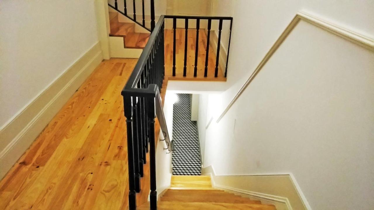 Santa Catarina Patio Apartment - With Washer Machine بورتو المظهر الخارجي الصورة